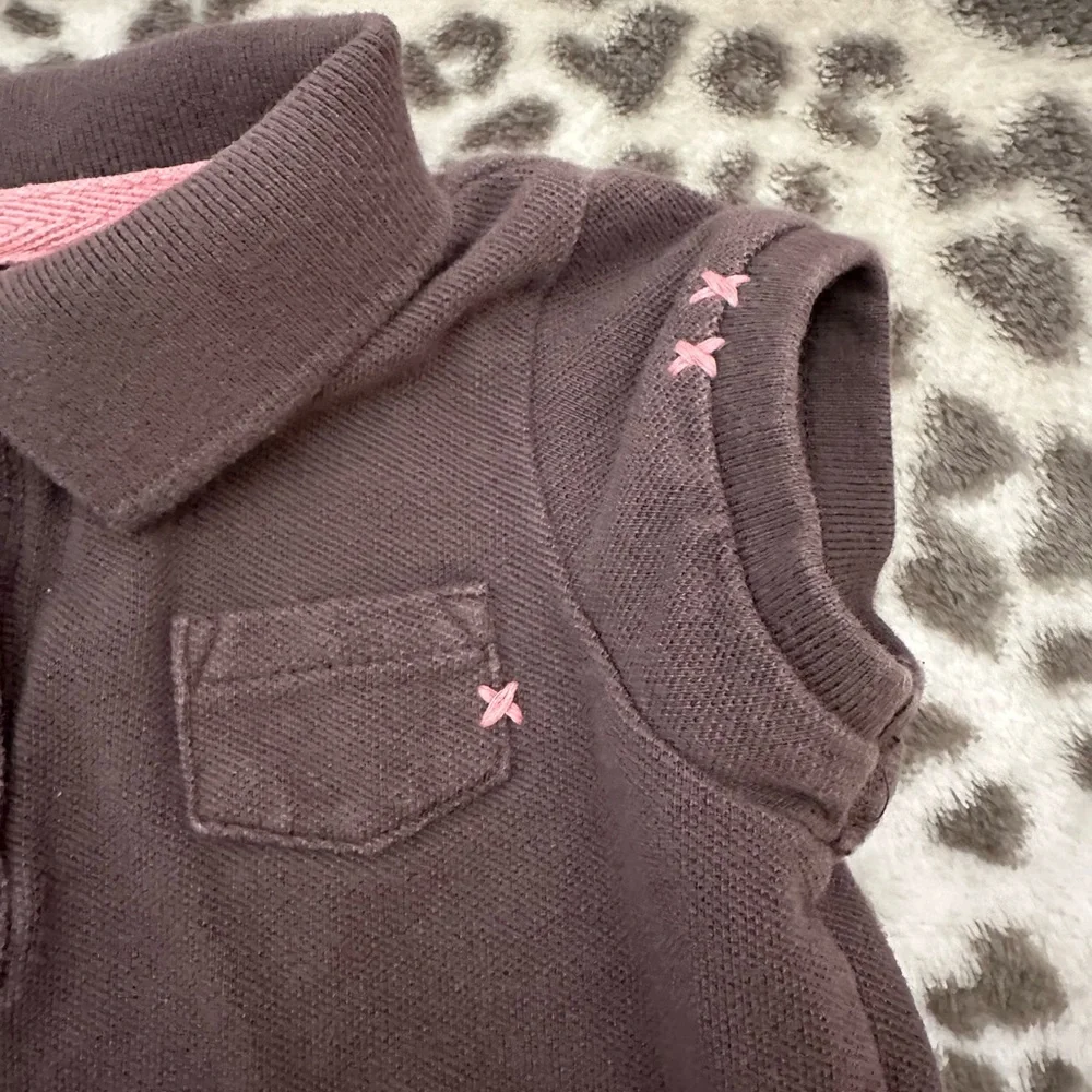 2006 Old Navy Polo Shirt in Brown Size 6-12 months